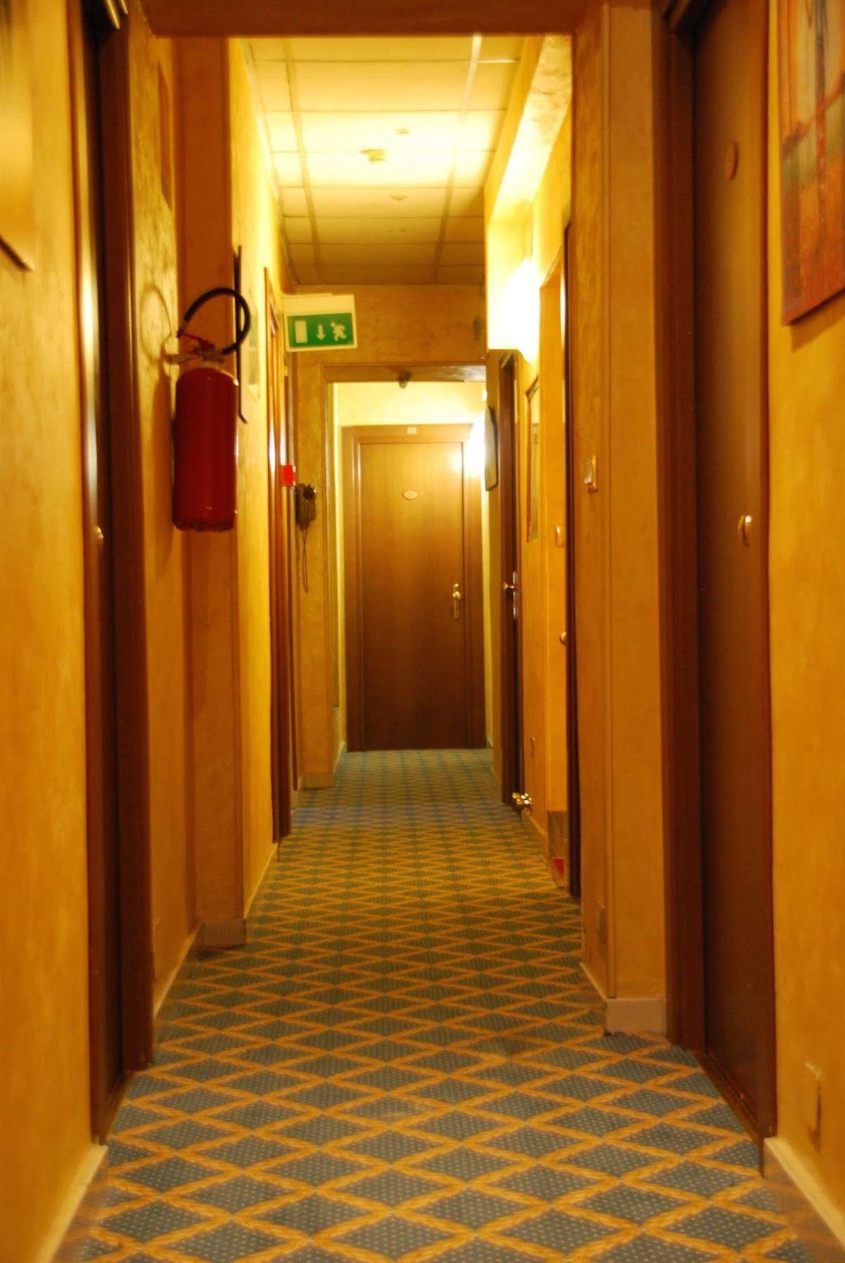 Hotel Antico Distretto Torino Esterno foto